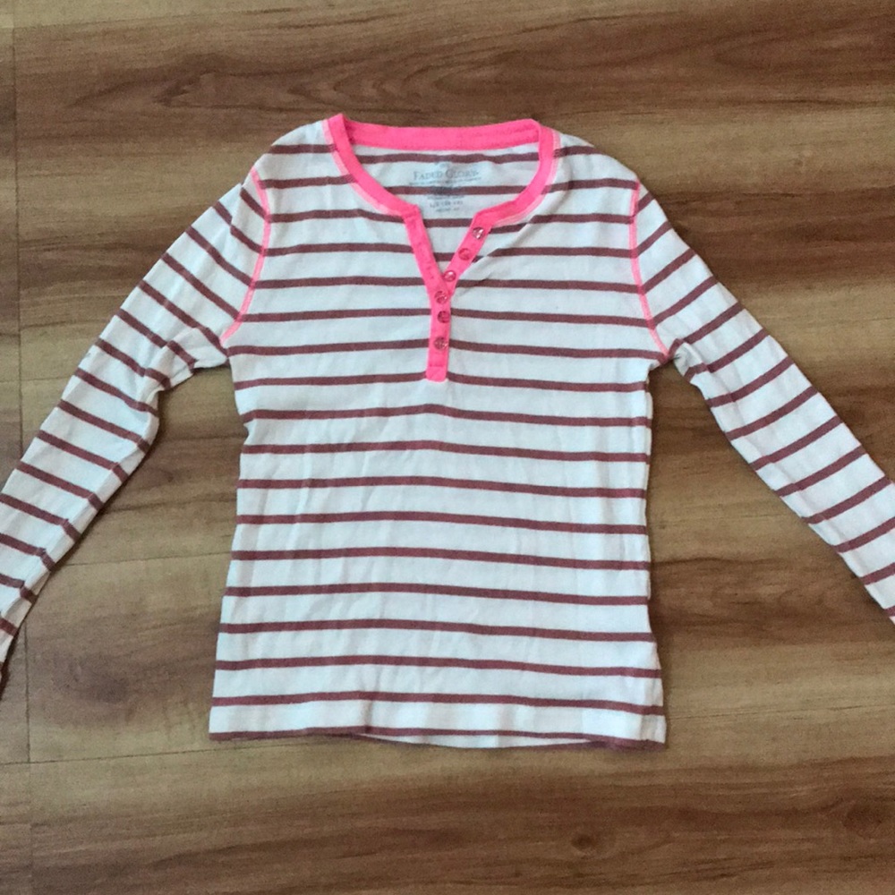 A cute top